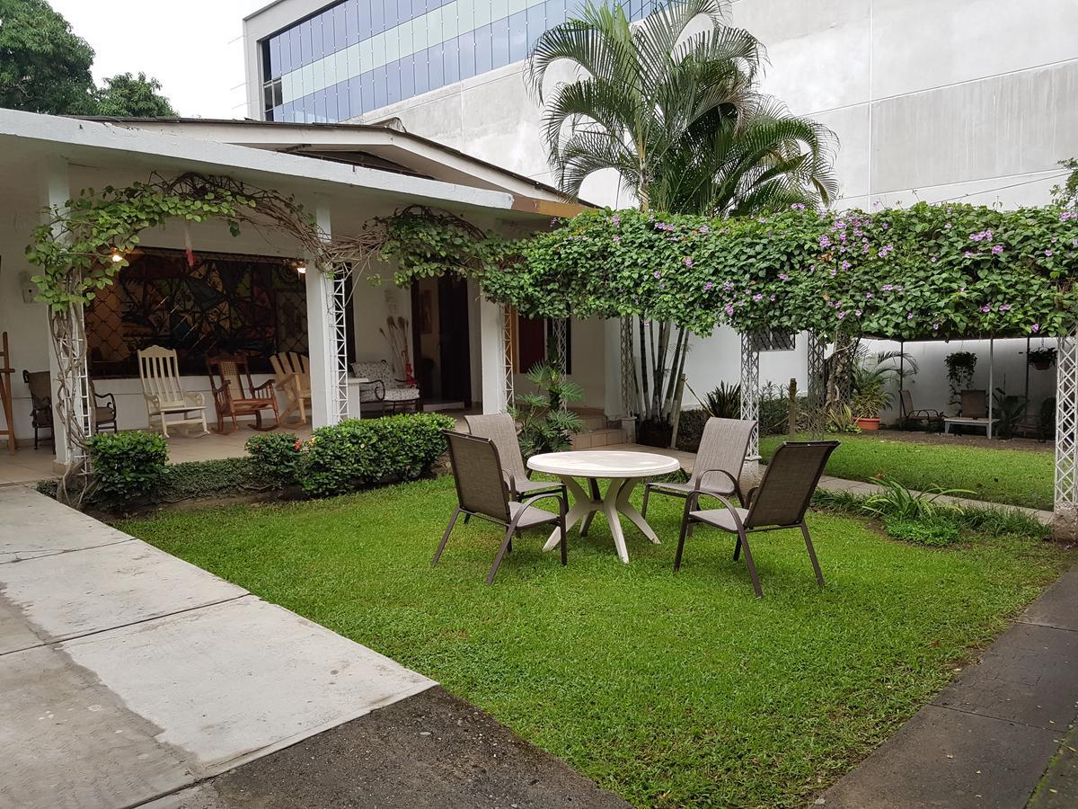 Hostal Aqui Me Quedo San Pedro Sula Luaran gambar